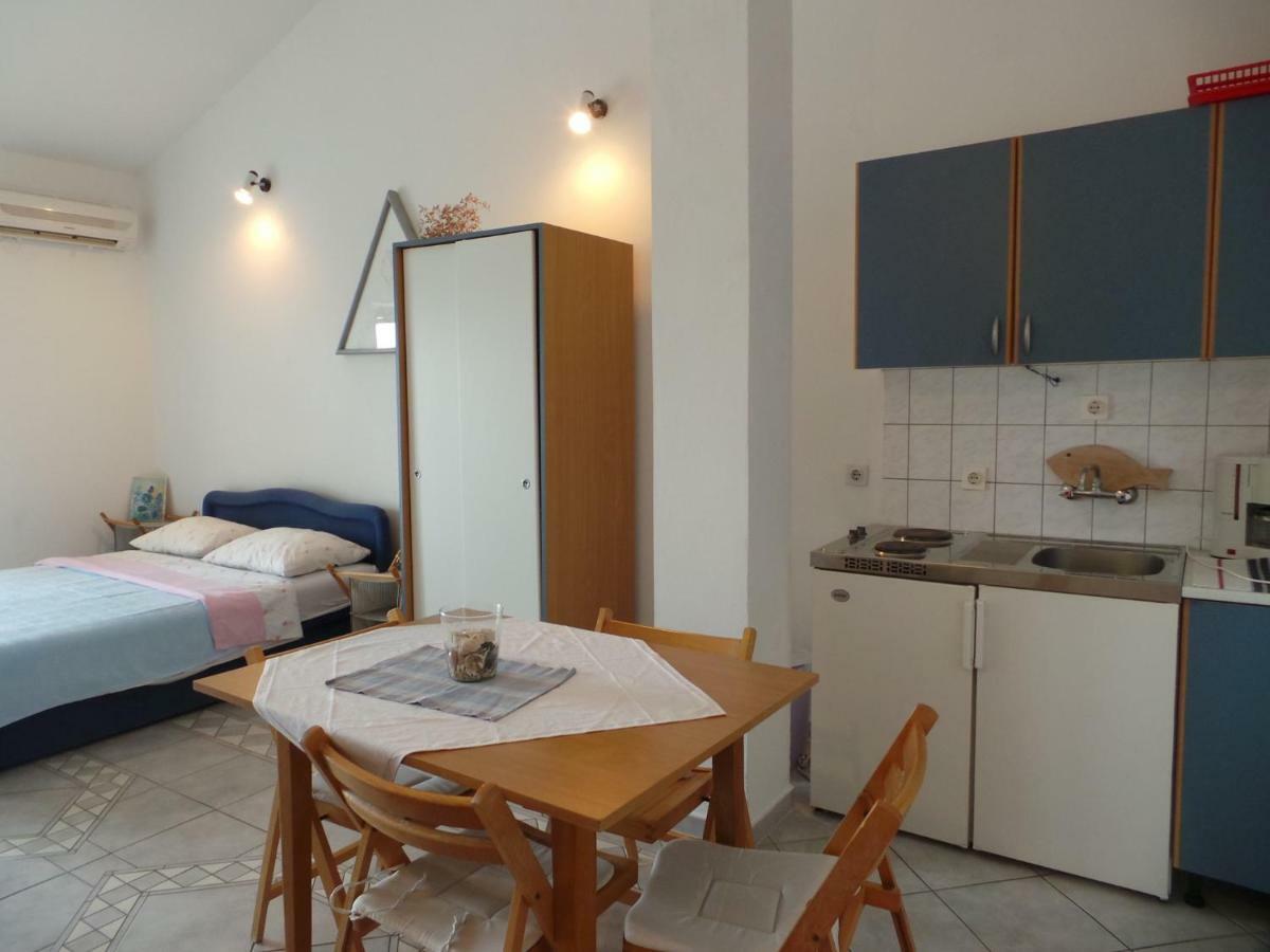 Apartmani Vjera Ribarica Buitenkant foto