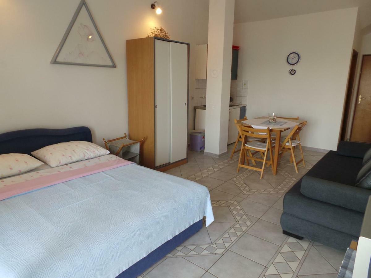 Apartmani Vjera Ribarica Buitenkant foto